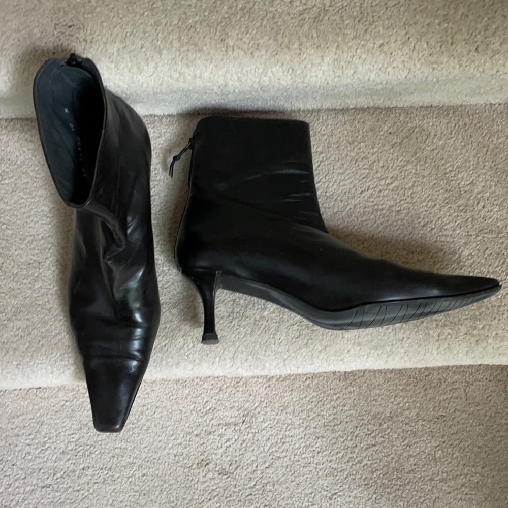 Stuart Weitzman leather boot 10 M black